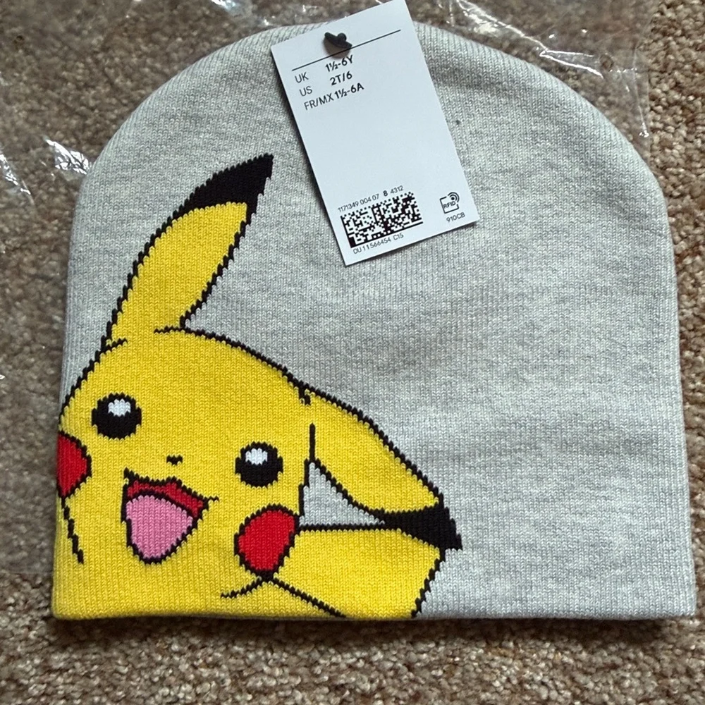 NWT H&M Pokémon Jacquard-knit Beanie, tag size 2t-6 with Pikachu